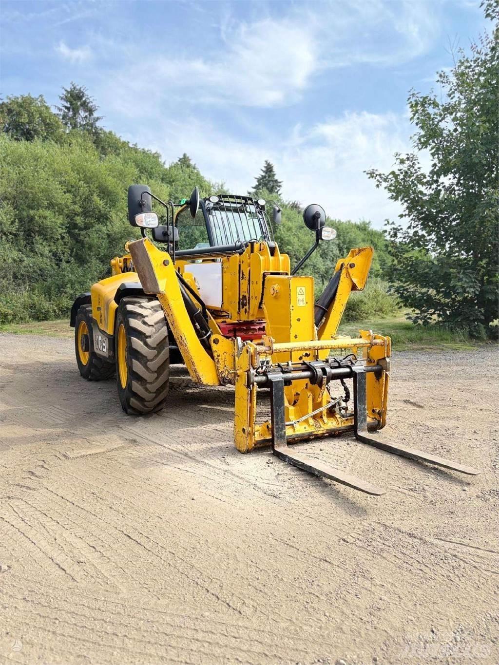JCB 540-170 Телескопічні навантажувачі