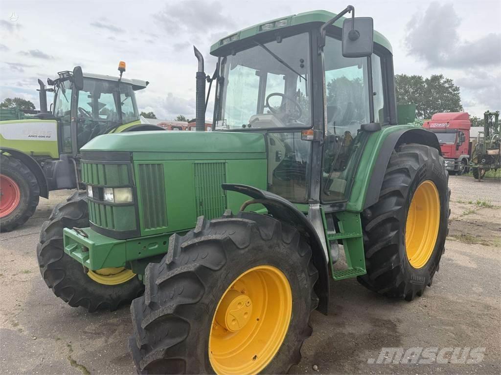 John Deere 6210 Трактори