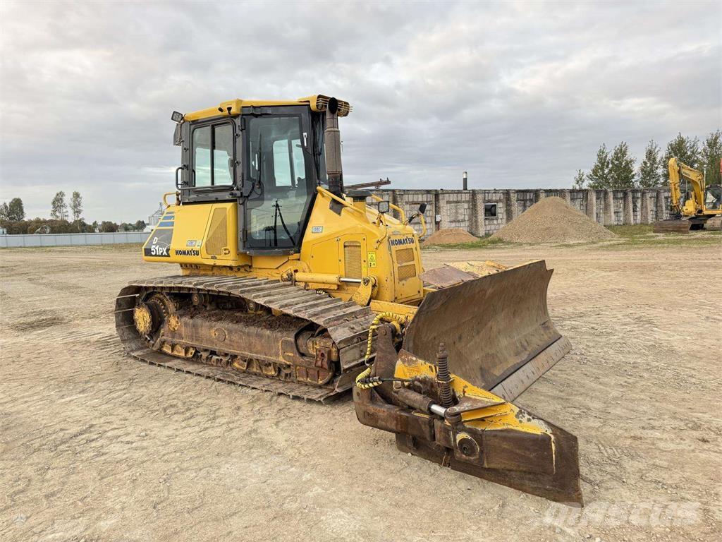 Komatsu D51PX-22 Гусеничні бульдозери