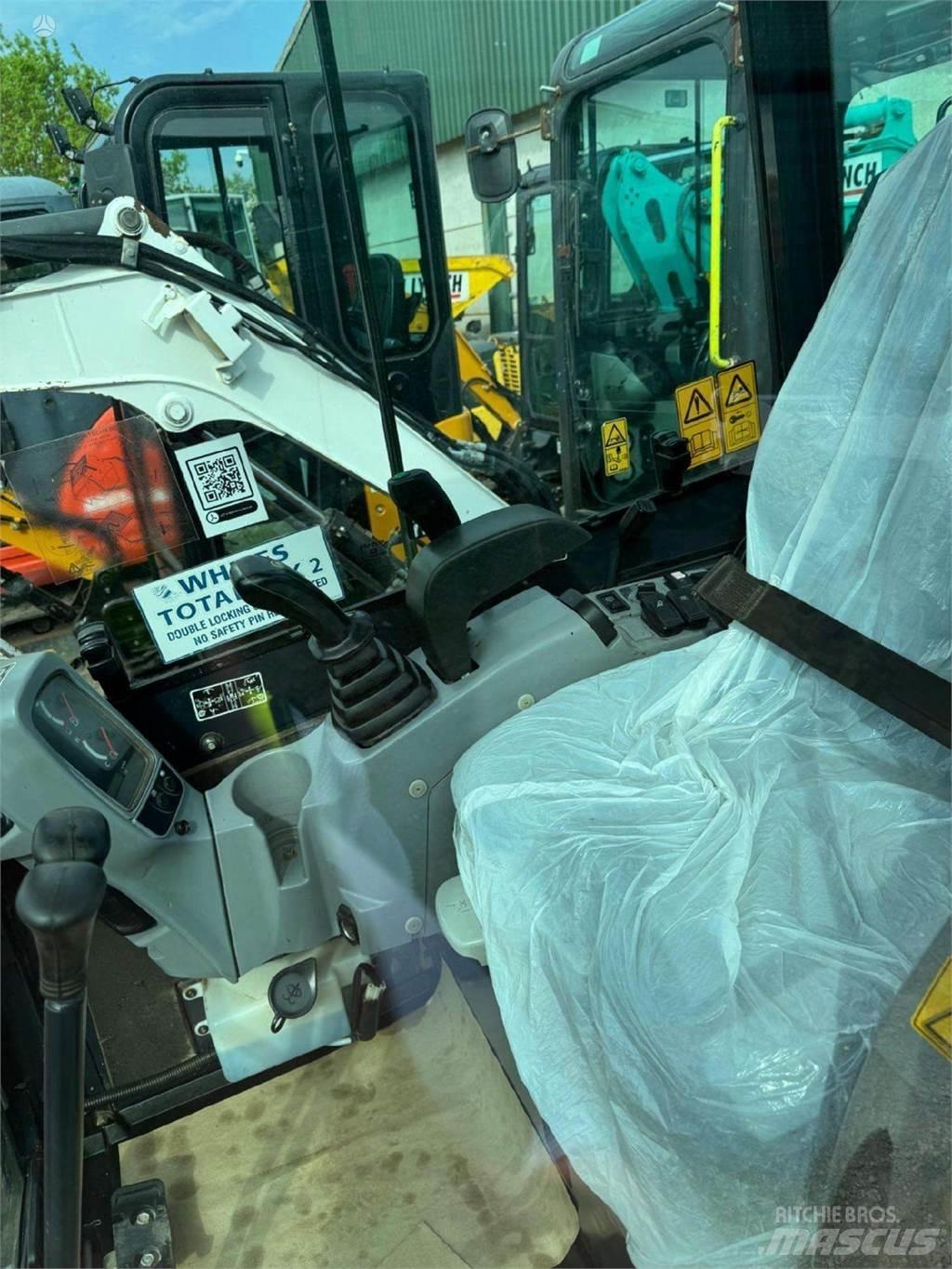 Kubota U27-4 Міні-екскаватори < 7т