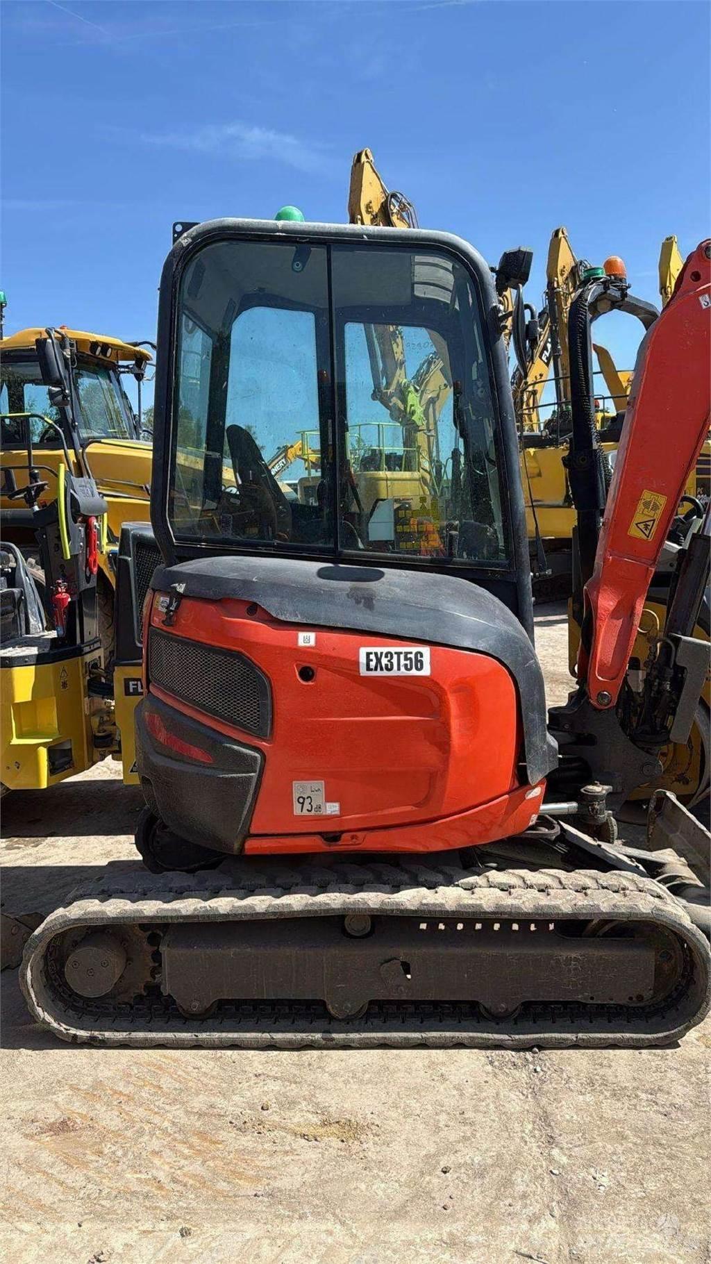 Kubota U27-4 Міні-екскаватори < 7т