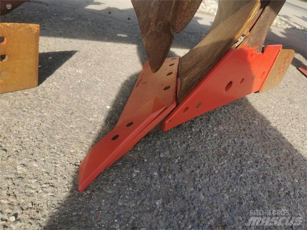 Kverneland F160 Звичайні плуги