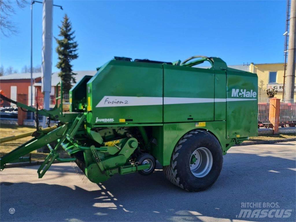 McHale FUSion 2 Рулонні прес-підбирачі