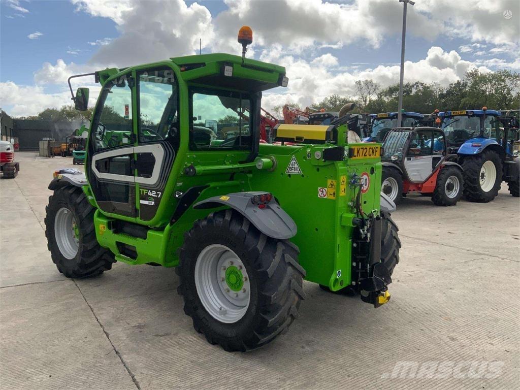 Merlo TF42.7 Фронтальні навантажувачі та екскаватори