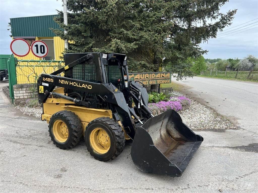 New Holland LX485 Малі навантажувачі