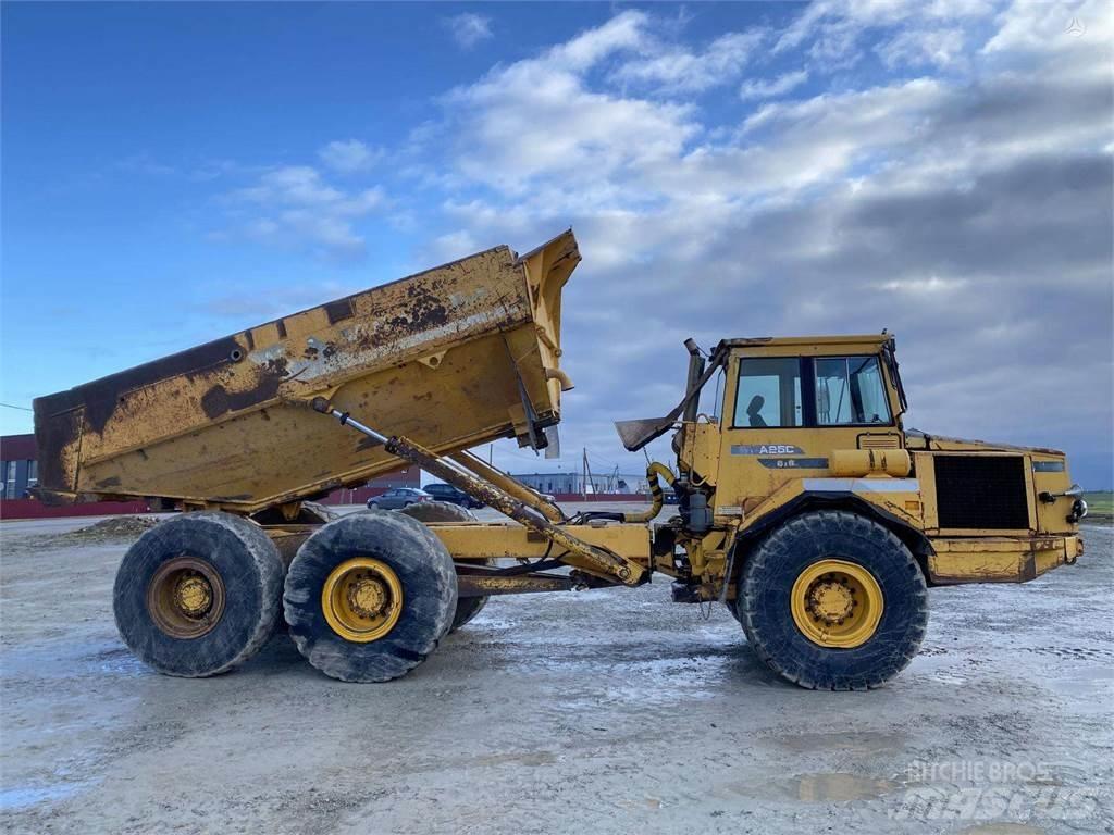 Volvo A25C , Nr.4 Зчленовані самоскиди