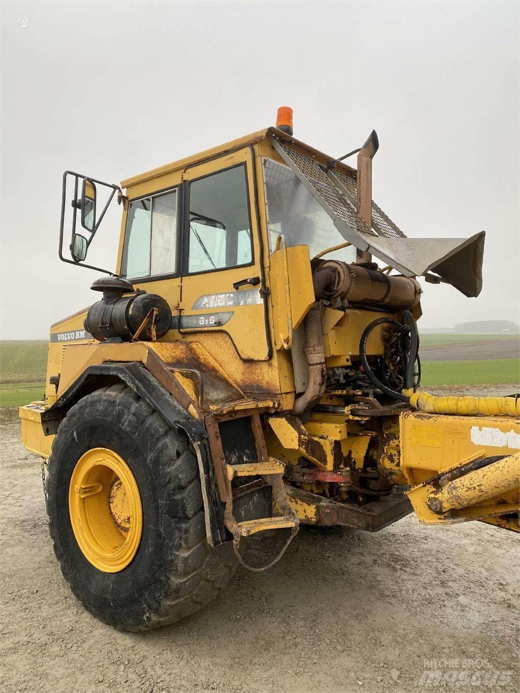 Volvo A25C , Nr.8 Зчленовані самоскиди