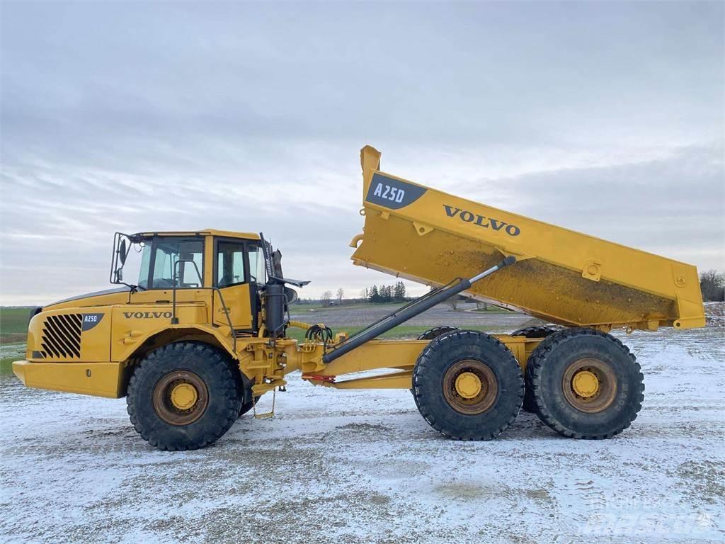 Volvo A25D Зчленовані самоскиди