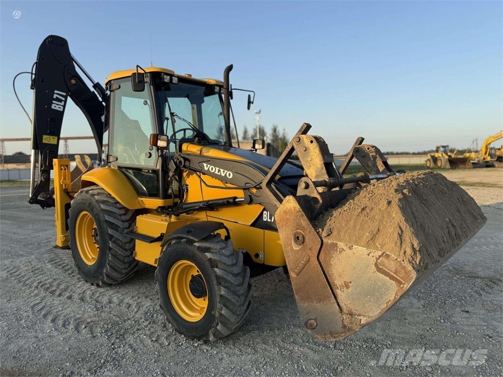 Volvo BL 71 Екскаватори-навантажувачі