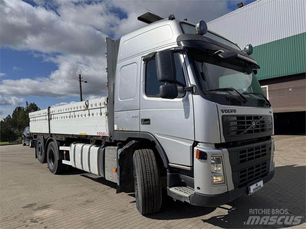 Volvo FM 440 6x2 Вантажівки-платформи/бокове розвантаження