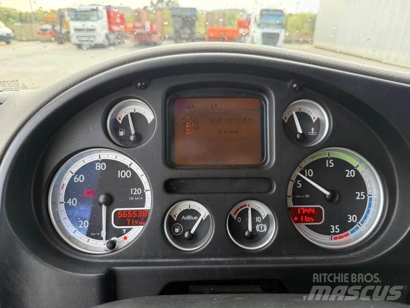 DAF LF 220 Тентовані вантажівки
