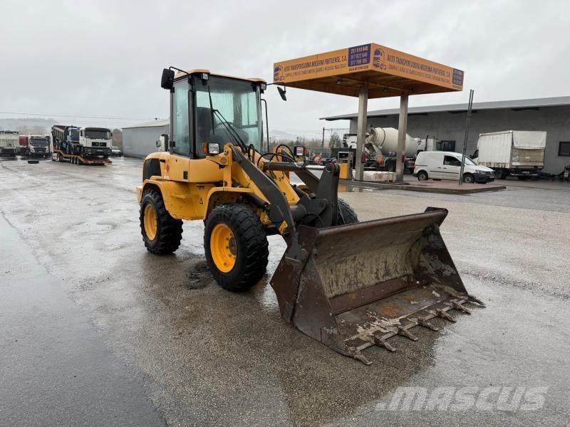 Volvo L 30 Малі навантажувачі
