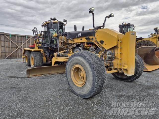 CAT 16M Грейдери