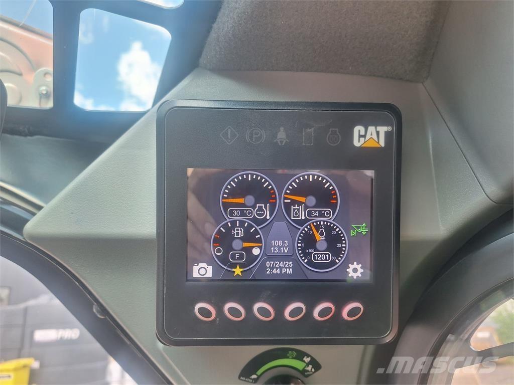 CAT 226D3 Фронтальні навантажувачі
