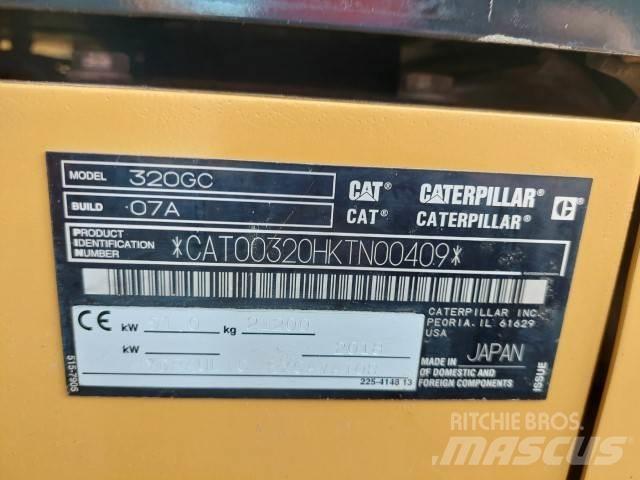 CAT 320GC Гусеничні екскаватори