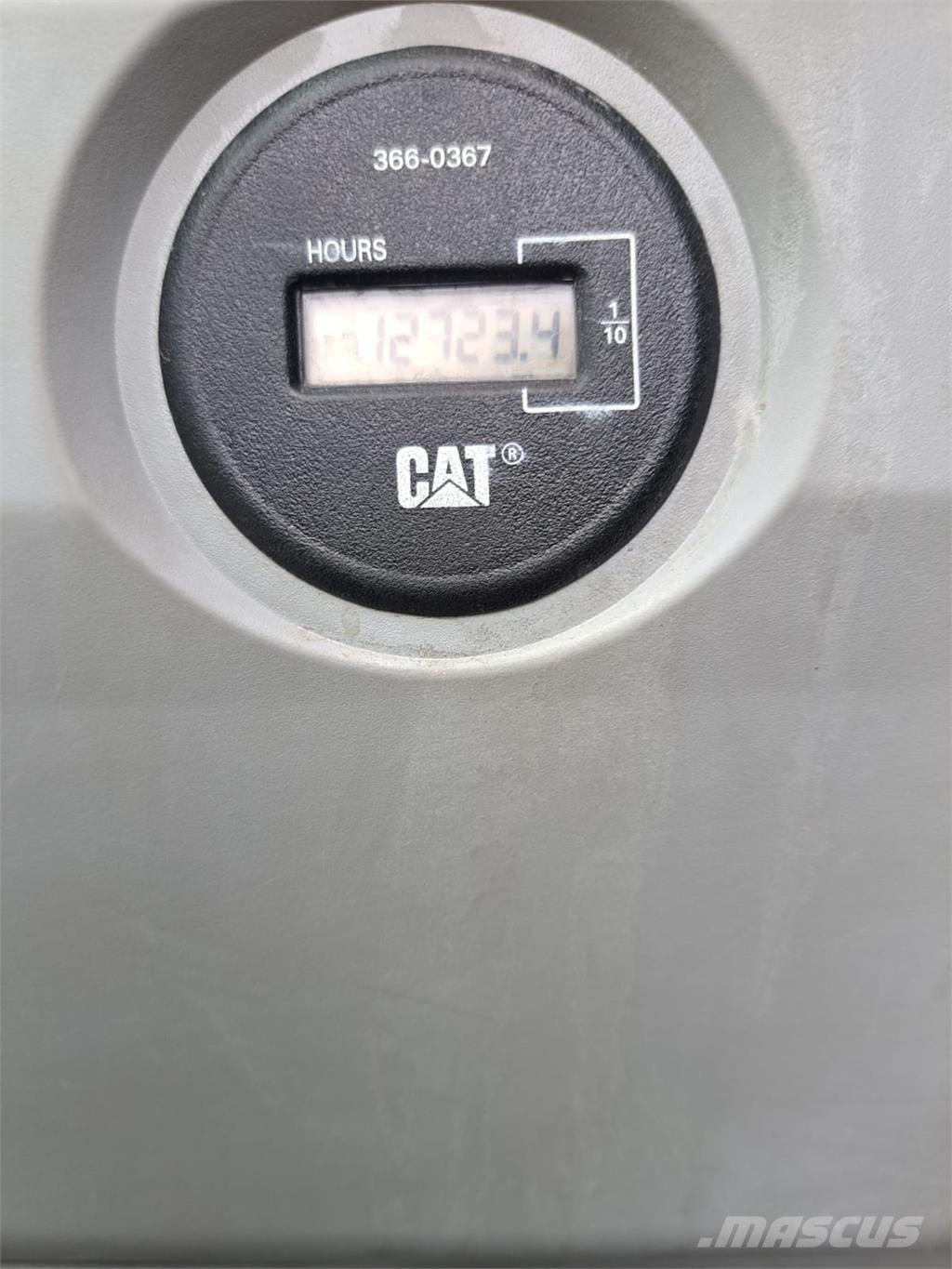 CAT 325F Гусеничні екскаватори