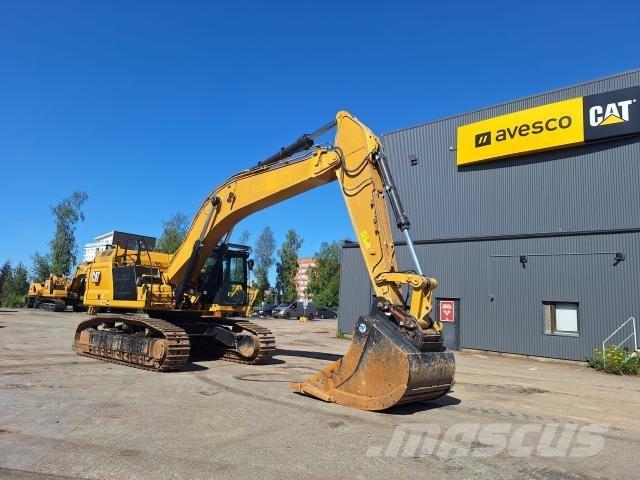 CAT 352 Гусеничні екскаватори