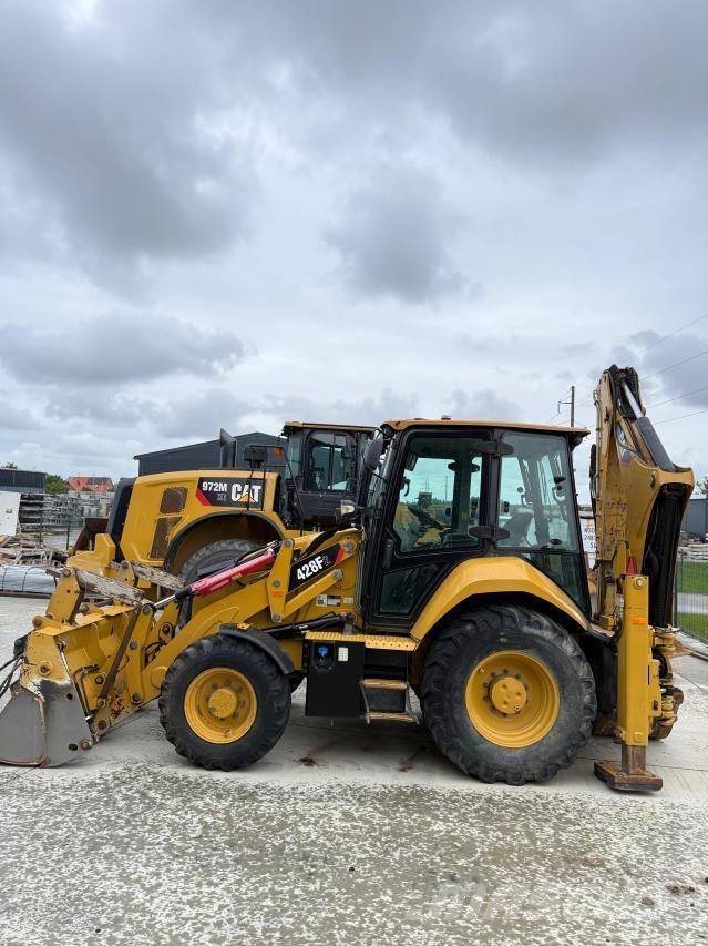 CAT 428F2 Екскаватори-навантажувачі