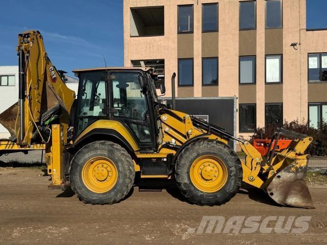 CAT 444 Екскаватори-навантажувачі