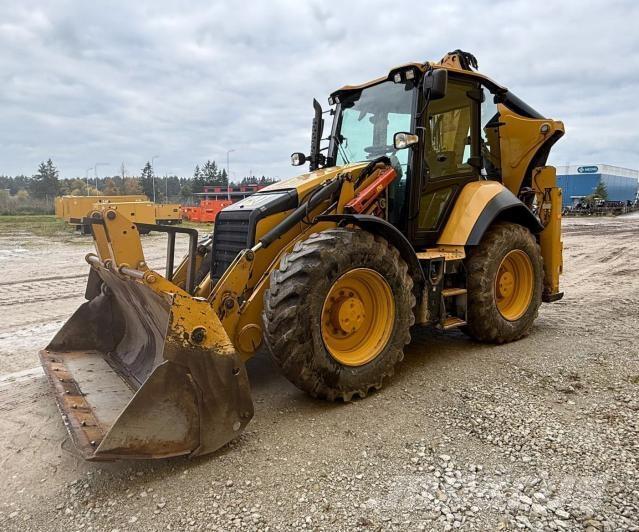 CAT 444F2 Екскаватори-навантажувачі