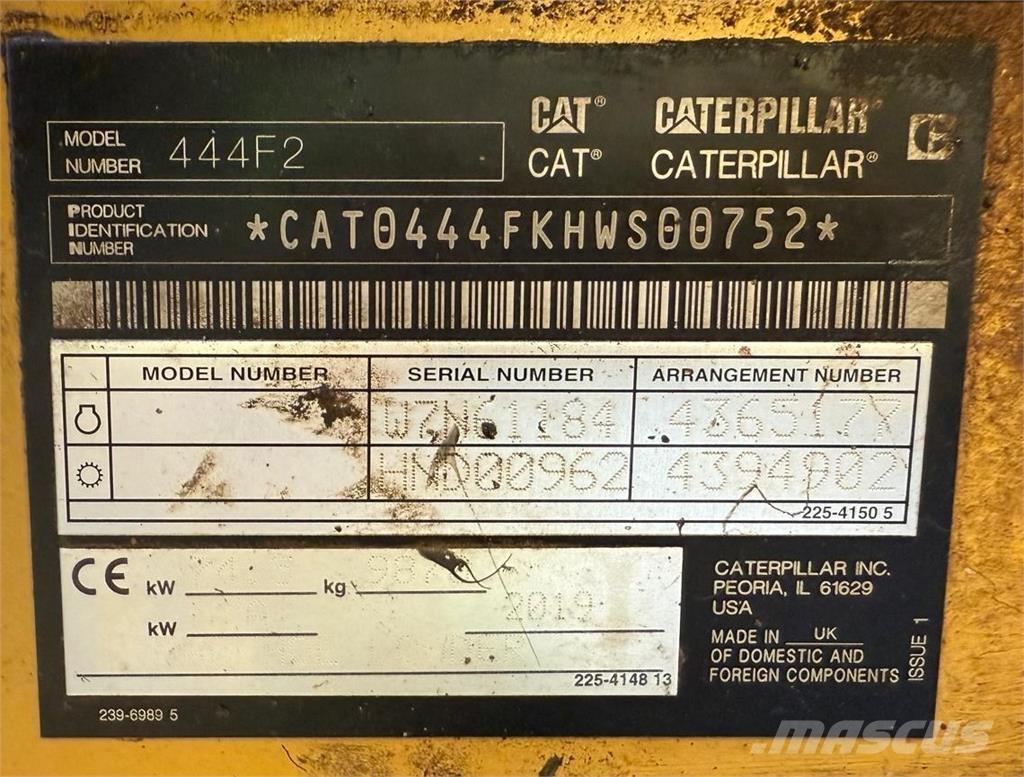 CAT 444F2 Екскаватори-навантажувачі