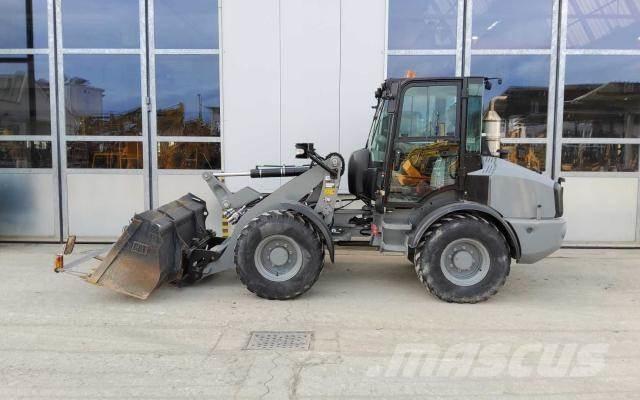 CAT 908H2 Фронтальні навантажувачі