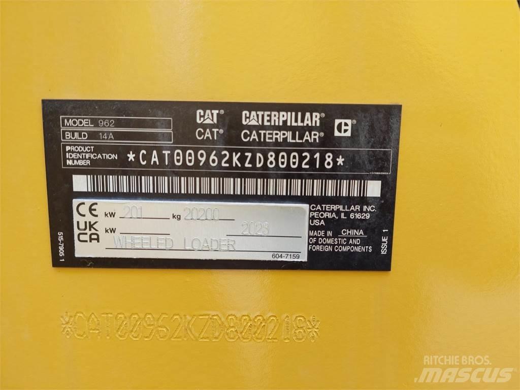 CAT 962 Фронтальні навантажувачі