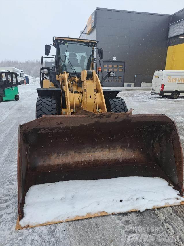 CAT 962 Фронтальні навантажувачі