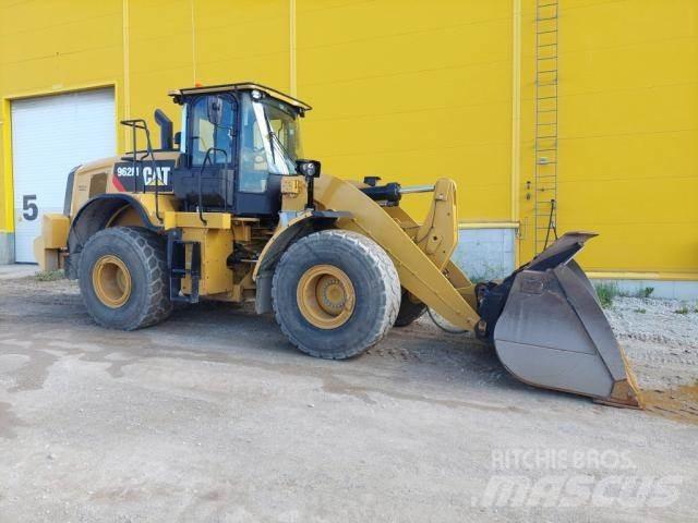 CAT 962M Фронтальні навантажувачі