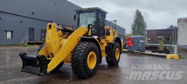 CAT 962M Фронтальні навантажувачі