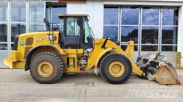 CAT 962M Фронтальні навантажувачі
