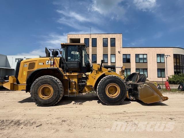 CAT 966 Фронтальні навантажувачі