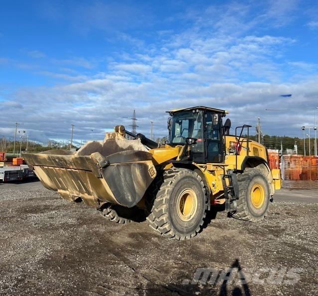 CAT 966 Фронтальні навантажувачі