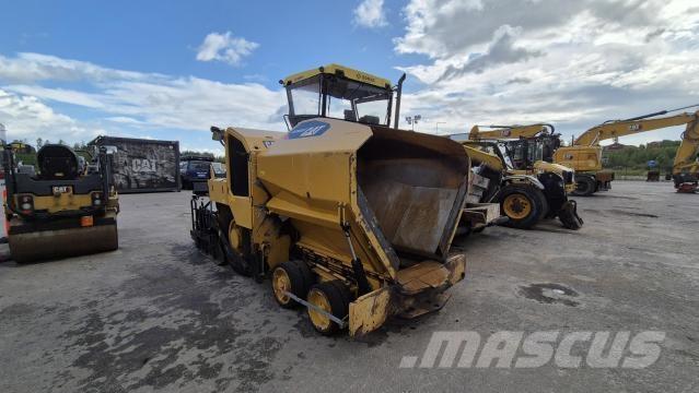 CAT AP300F Асфальтовкладачі