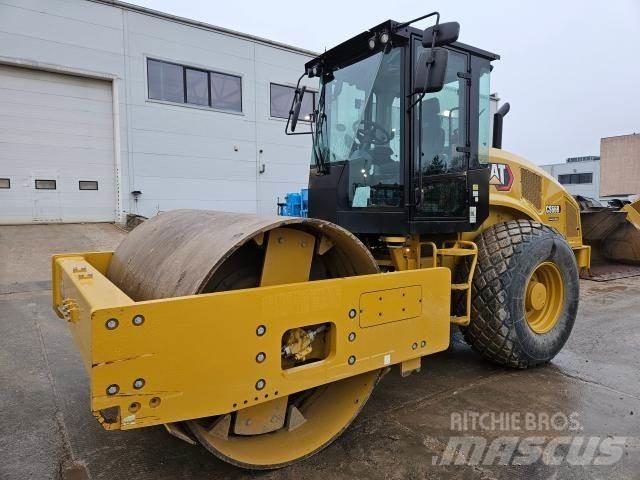 CAT CS66B Грунтові котки
