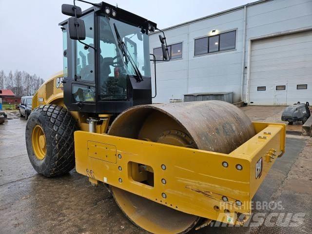 CAT CS66B Грунтові котки