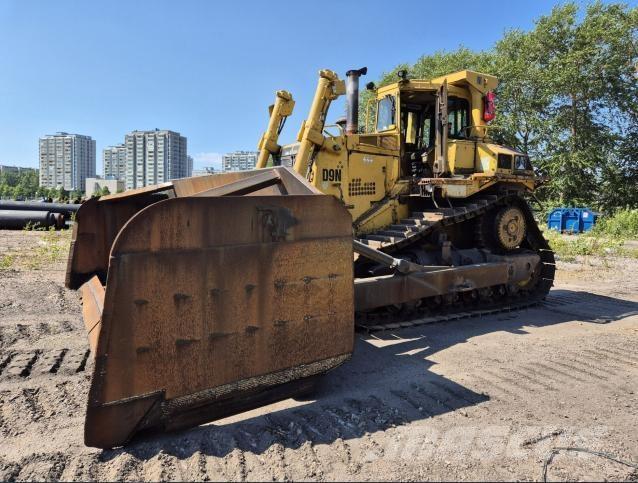 CAT D9N Гусеничні бульдозери