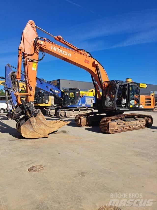 Hitachi ZX300LC-6 Гусеничні екскаватори