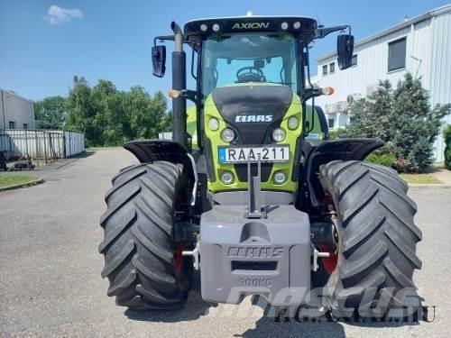 CLAAS Axion 810 Трактори