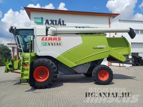 CLAAS Tucano 440 Зернозбиральні комбайни