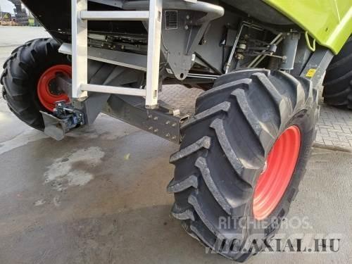 CLAAS Tucano 450 Зернозбиральні комбайни