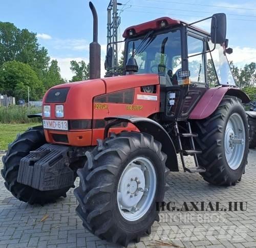 MTZ 1221.3 Трактори