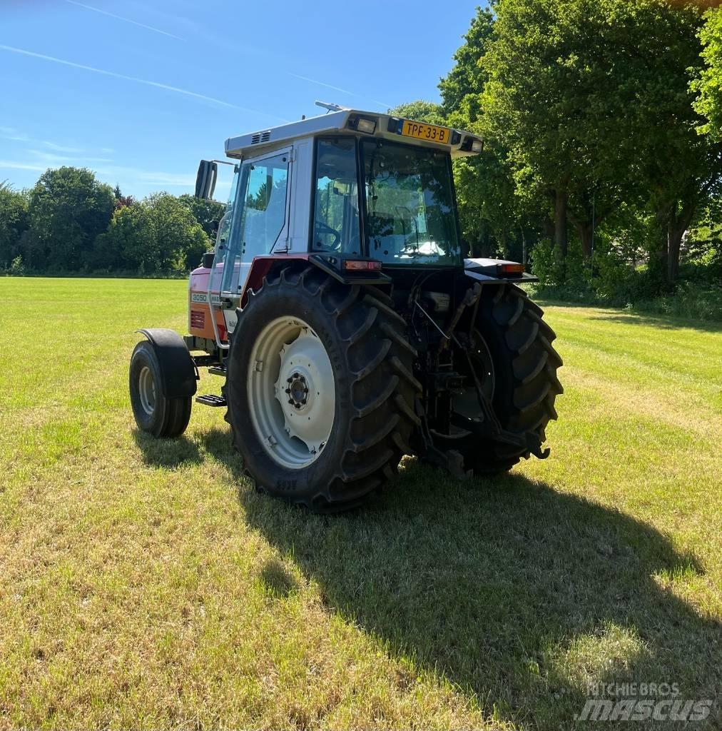 Massey Ferguson 3050 Трактори