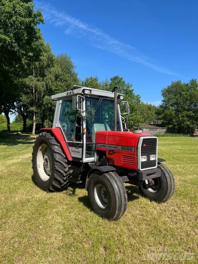 Massey Ferguson 3050 Трактори