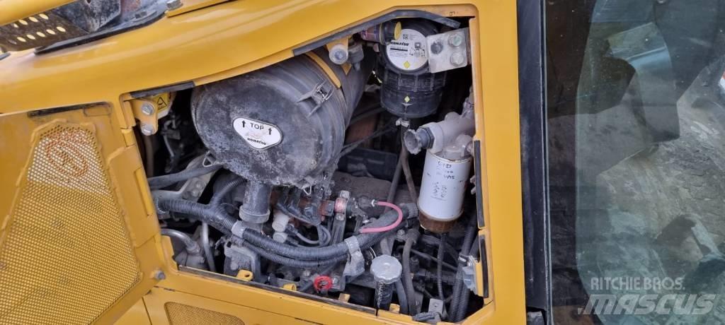 Komatsu D 61 PXI-24 Гусеничні бульдозери