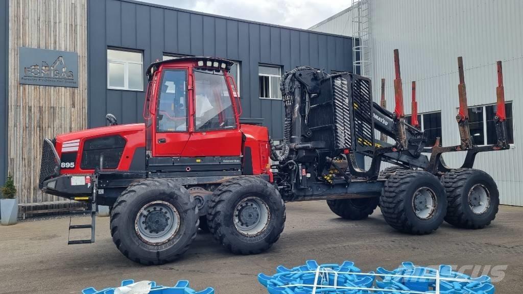 Komatsu 895 Форвардери
