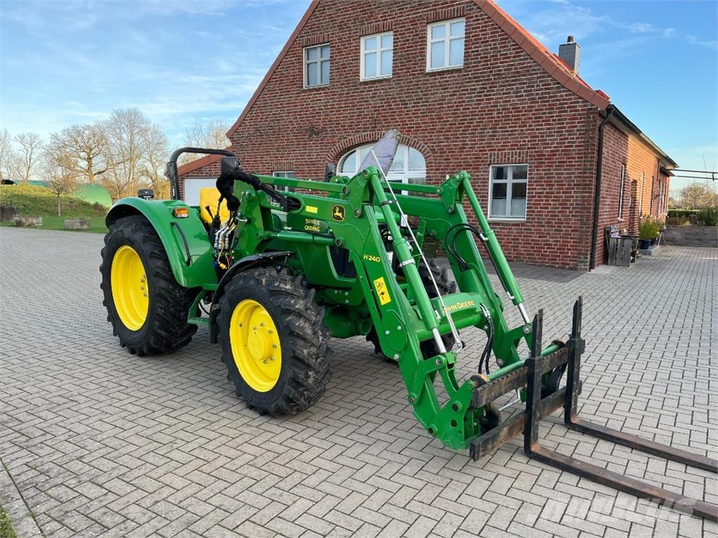 John Deere 5050E Трактори