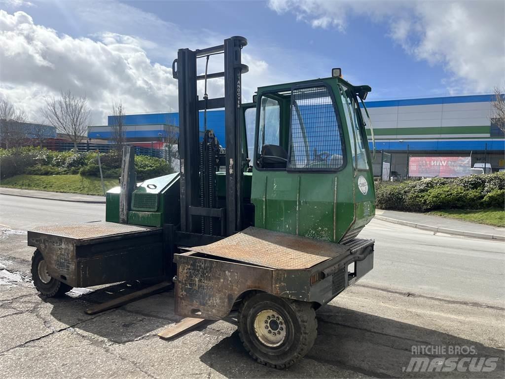 Combilift C5000SL Бокові навантажувачі
