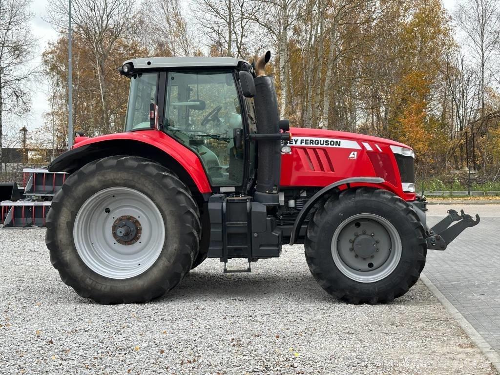 Massey Ferguson 7724 Трактори