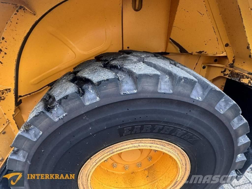 Hyundai HL 955 A Фронтальні навантажувачі